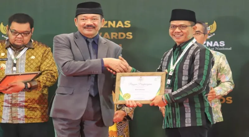 Pemimpin Terbaik di ASEAN! Prestasi Di Dapatkan Bupati Bandung Dadang Di Award Trends 2024